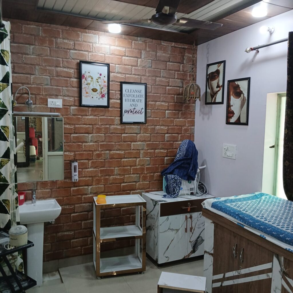 Sushma Beauty Parlour- Best Parlour of Meerut